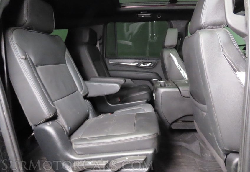2023 GMC Yukon XL Denali - Image 30