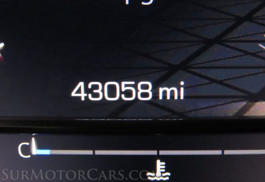 2023 GMC Yukon XL Denali - Image 42