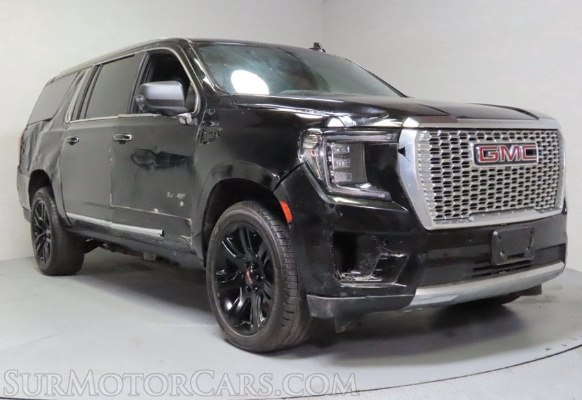 2023 GMC Yukon XL Denali - Image 4