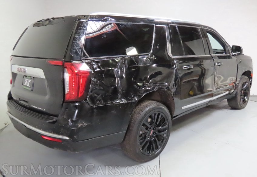 2023 GMC Yukon XL Denali - Image 8