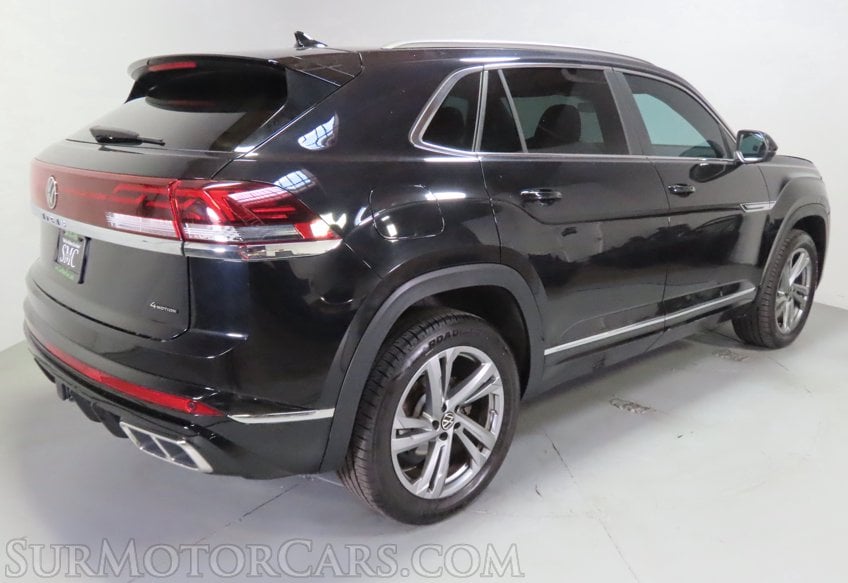 2024 Volkswagen Atlas Cross Sport SEL R-Line - Image 9