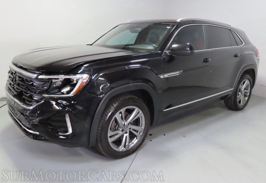 2024 Volkswagen Atlas Cross Sport SEL R-Line - Image 2