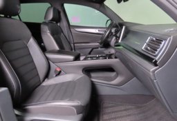 2024 Volkswagen Atlas Cross Sport SEL R-Line - Image 54