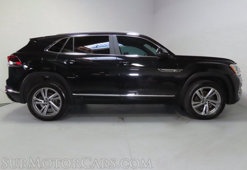 2024 Volkswagen Atlas Cross Sport SEL R-Line - Image 5