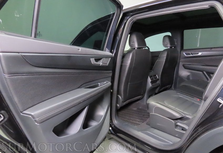 2024 Volkswagen Atlas Cross Sport SEL R-Line - Image 45