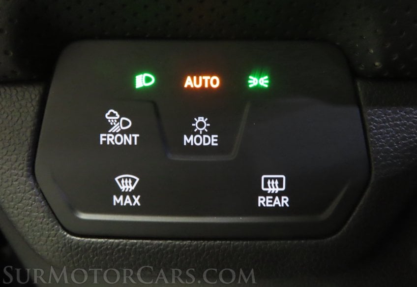 2024 Volkswagen Atlas Cross Sport SEL R-Line - Image 17