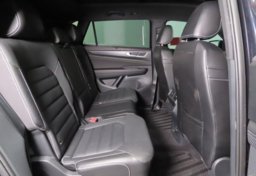 2024 Volkswagen Atlas Cross Sport SEL R-Line - Image 57
