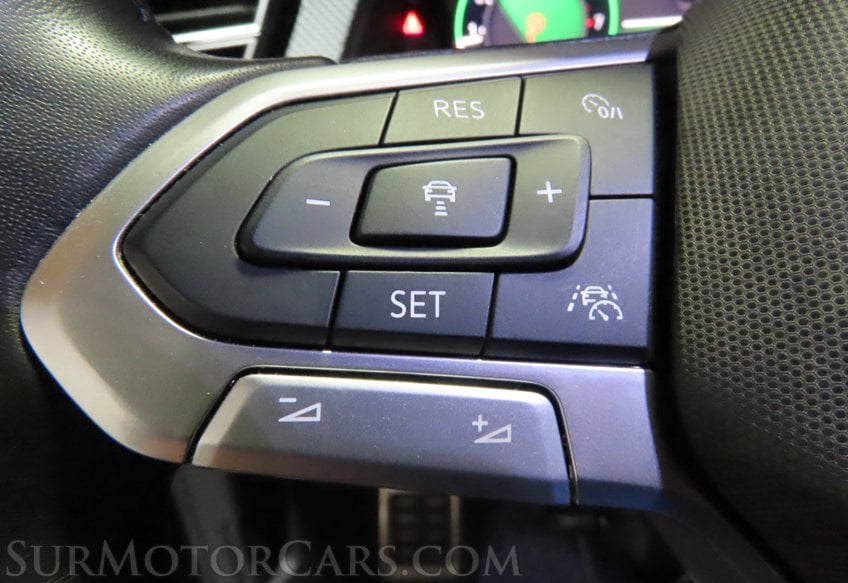 2024 Volkswagen Atlas Cross Sport SEL R-Line - Image 15