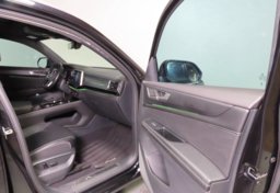 2024 Volkswagen Atlas Cross Sport SEL R-Line - Image 52