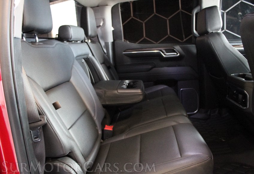 2023 GMC Sierra 1500 4x4 SLT - Image 39