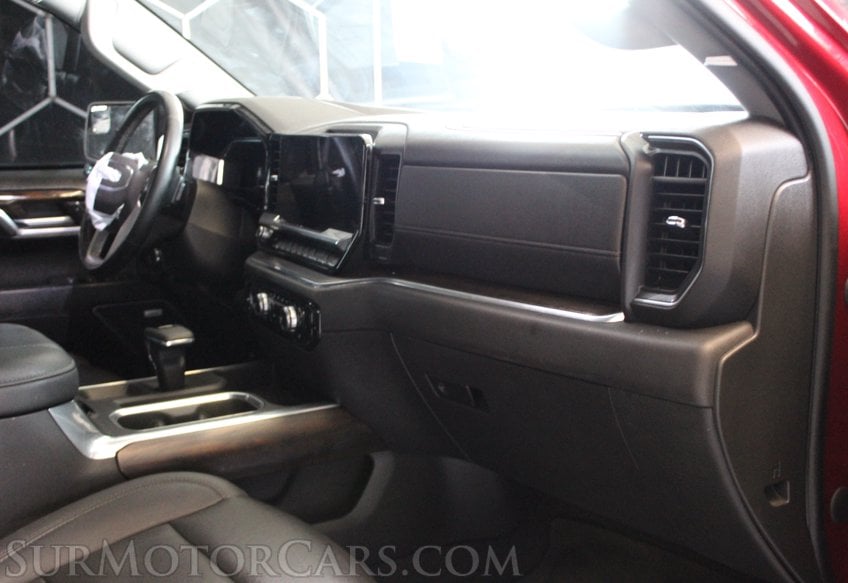 2023 GMC Sierra 1500 4x4 SLT - Image 34