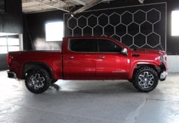 2023 GMC Sierra 1500 4x4 SLT - Image 7