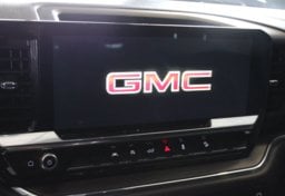 2023 GMC Sierra 1500 4x4 SLT - Image 46
