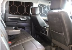 2023 GMC Sierra 1500 4x4 SLT - Image 40