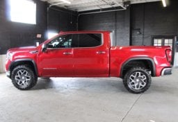 2023 GMC Sierra 1500 4x4 SLT - Image 6