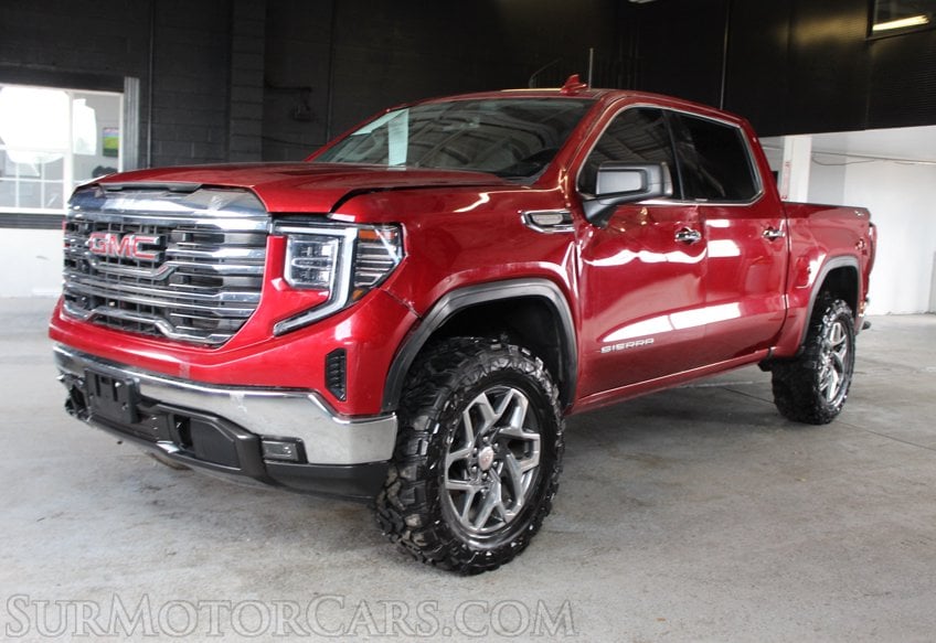 2023 GMC Sierra 1500 4x4 SLT - Image 2