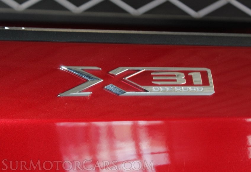 2023 GMC Sierra 1500 4x4 SLT - Image 19