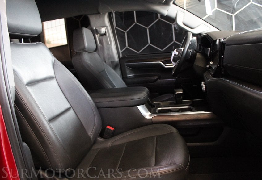 2023 GMC Sierra 1500 4x4 SLT - Image 35
