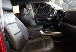 2023 GMC Sierra 1500 4x4 SLT - Image 35