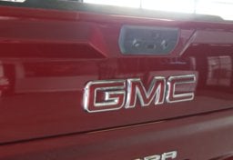 2023 GMC Sierra 1500 4x4 SLT - Image 18