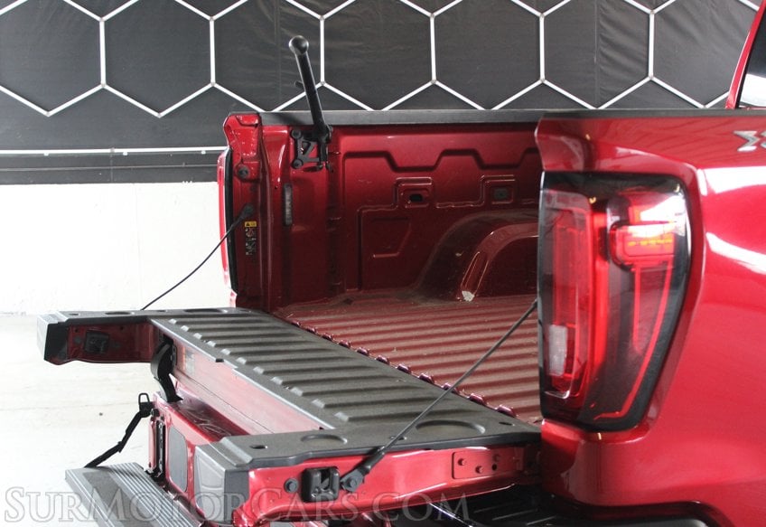 2023 GMC Sierra 1500 4x4 SLT - Image 28
