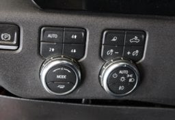 2023 GMC Sierra 1500 4x4 SLT - Image 51