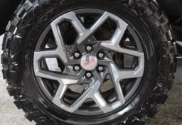 2023 GMC Sierra 1500 4x4 SLT - Image 31