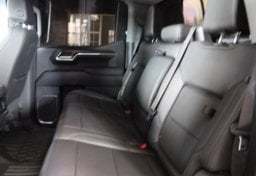 2023 GMC Sierra 1500 4x4 SLT - Image 37
