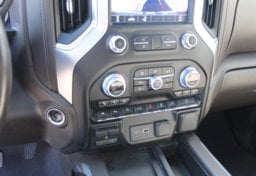 2020 GMC Sierra 1500 4x4 SLT - Image 70