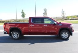 2020 GMC Sierra 1500 4x4 SLT - Image 9
