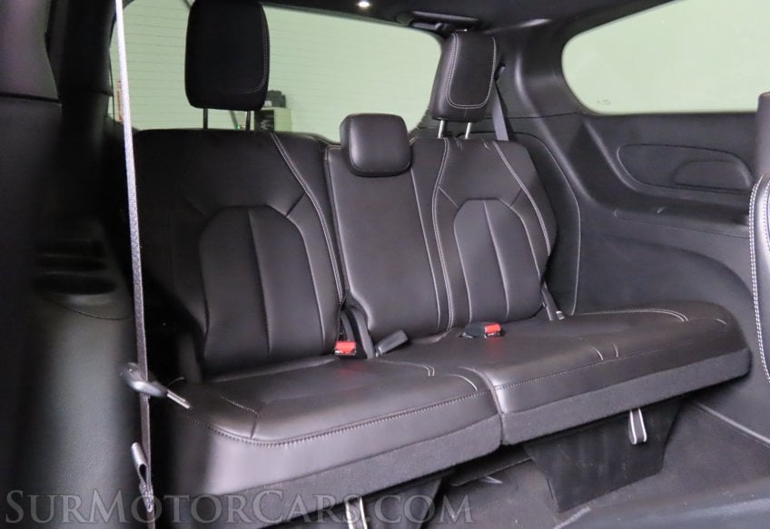 2027 Chrysler Pacifica Select - Image 32