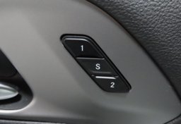 2027 Chrysler Pacifica Select - Image 43