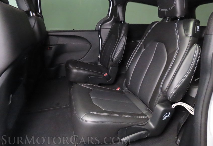 2027 Chrysler Pacifica Select - Image 25