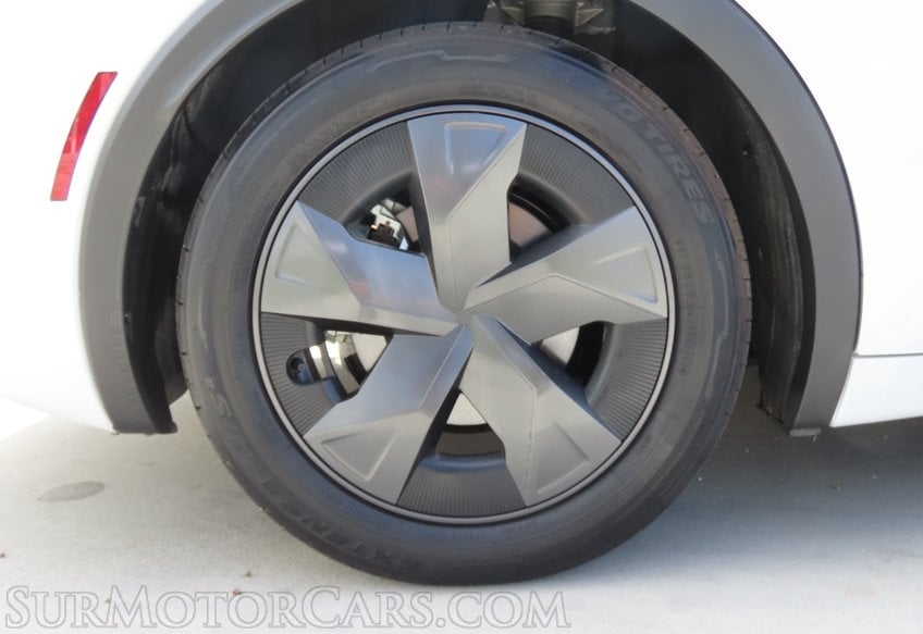 2026 Toyota Prius LE - Image 17