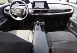 2026 Toyota Prius LE - Image 29