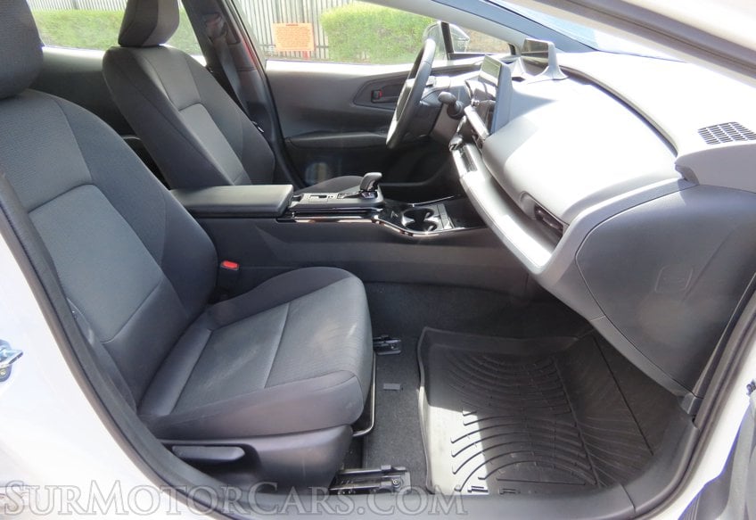 2026 Toyota Prius LE - Image 23