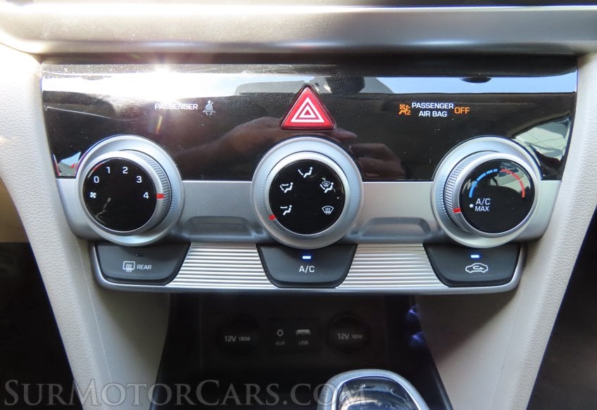 2019 Hyundai ELANTRA SEL - Image 34