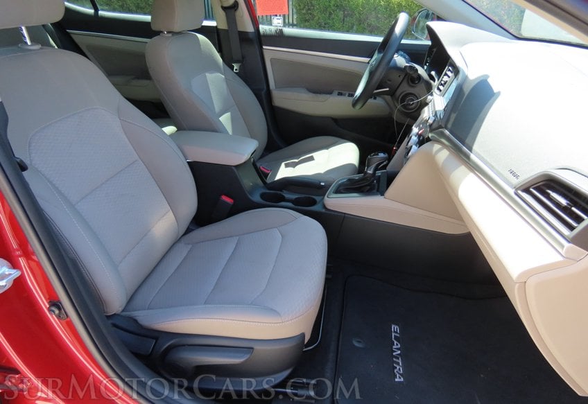 2019 Hyundai ELANTRA SEL - Image 23