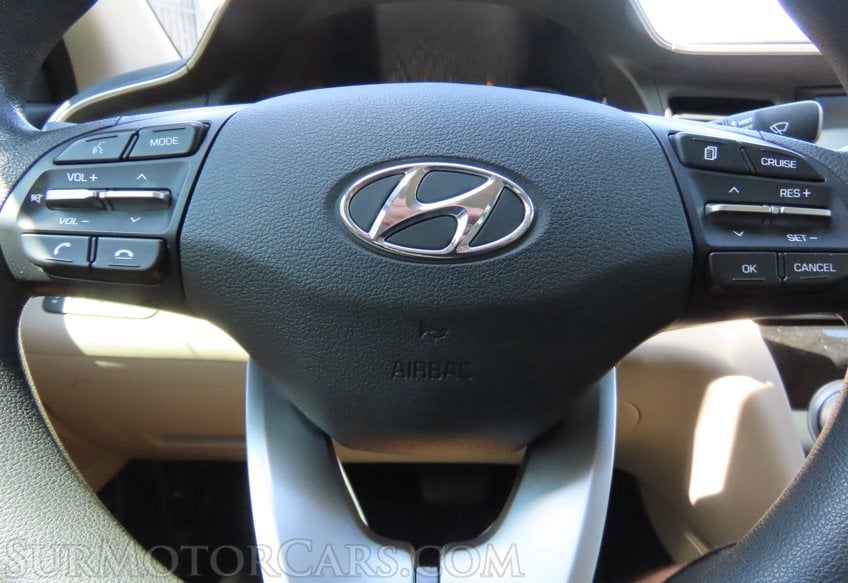 2019 Hyundai ELANTRA SEL - Image 29