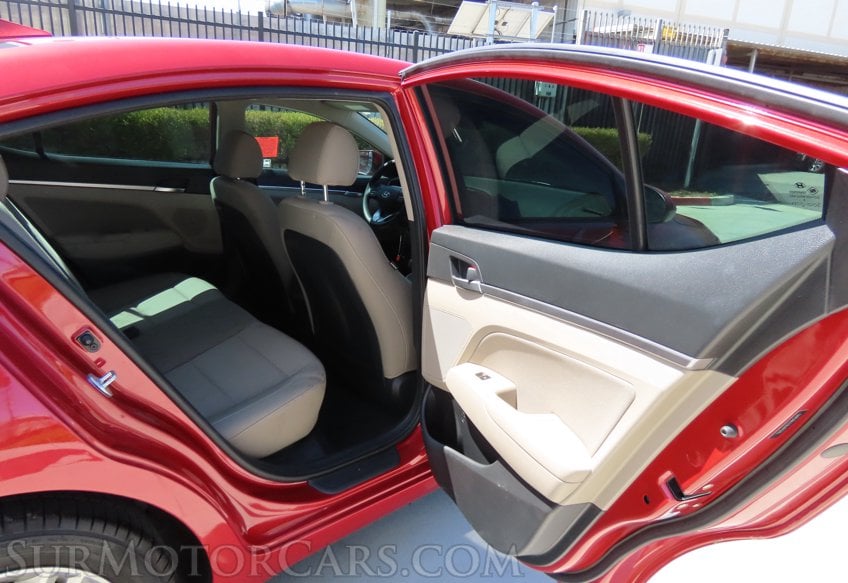 2019 Hyundai ELANTRA SEL - Image 18