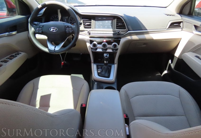 2019 Hyundai ELANTRA SEL - Image 28