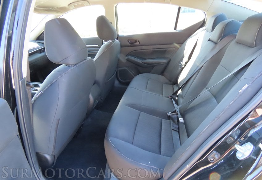2025 Nissan Altima SV - Image 28