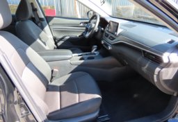 2025 Nissan Altima SV - Image 23
