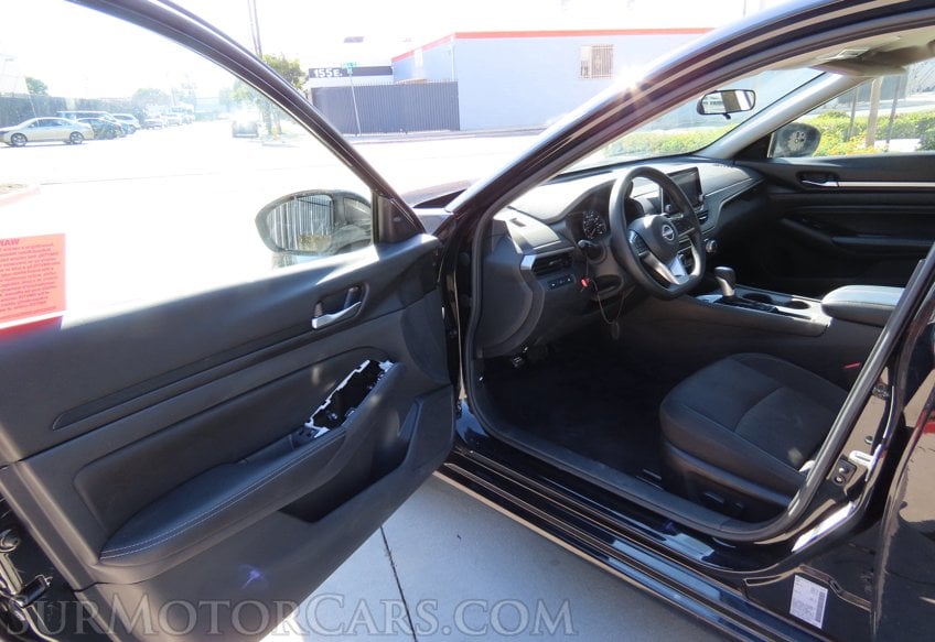 2025 Nissan Altima SV - Image 18