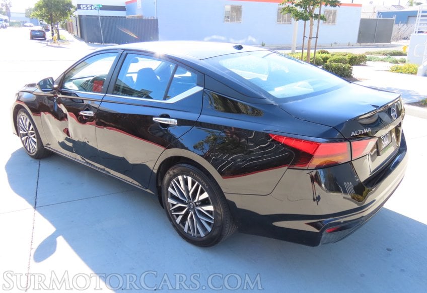 2025 Nissan Altima SV - Image 10