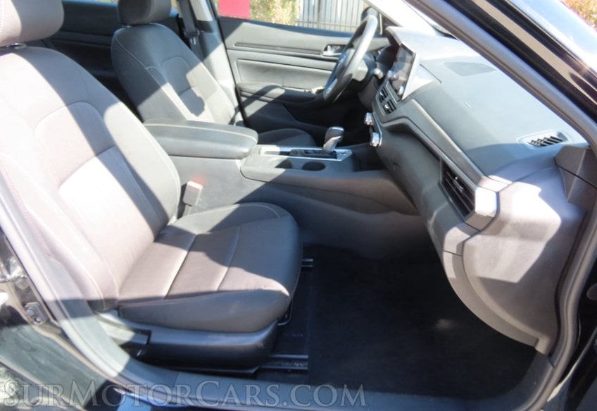 2025 Nissan Altima SV - Image 27