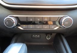 2025 Nissan Altima SV - Image 38