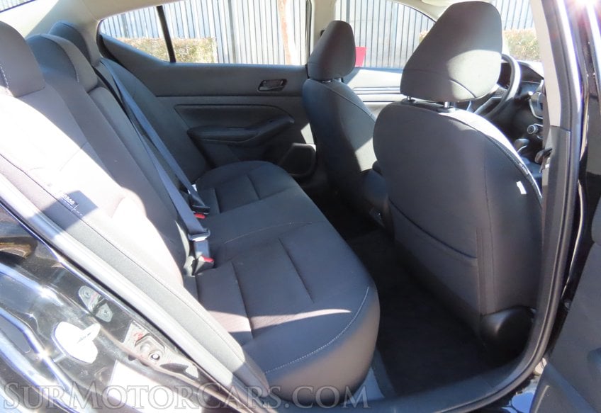 2025 Nissan Altima SV - Image 25