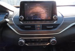 2025 Nissan Altima SV - Image 37