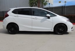 2020 Honda Fit Sport - Image 9